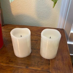 White flameless candles 4”